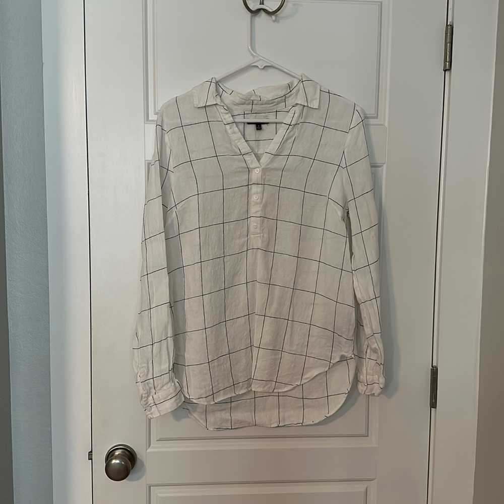 NYDJ window pane, pop over long sleeve top, white and blue size small 100% linen